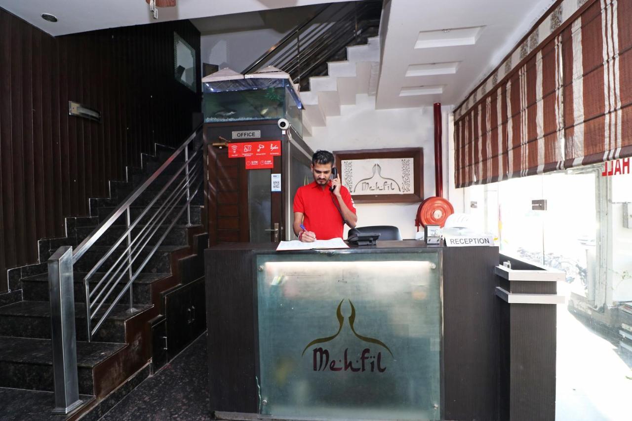 Rājpura Oyo 22677 Hotel Mehfil المظهر الخارجي الصورة